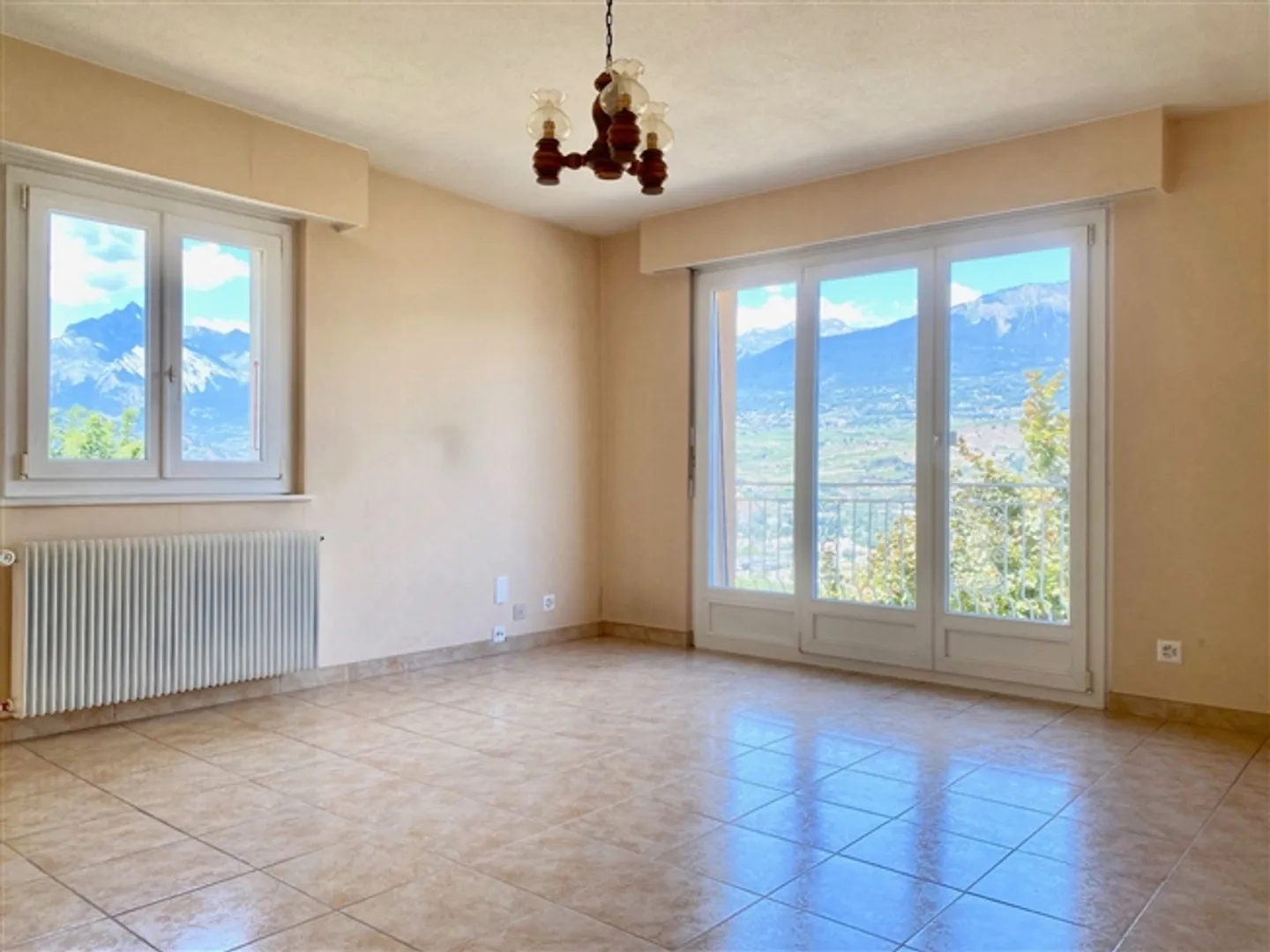 Charmantes Einfamilienhaus in Bramois - Foto 9 von 13