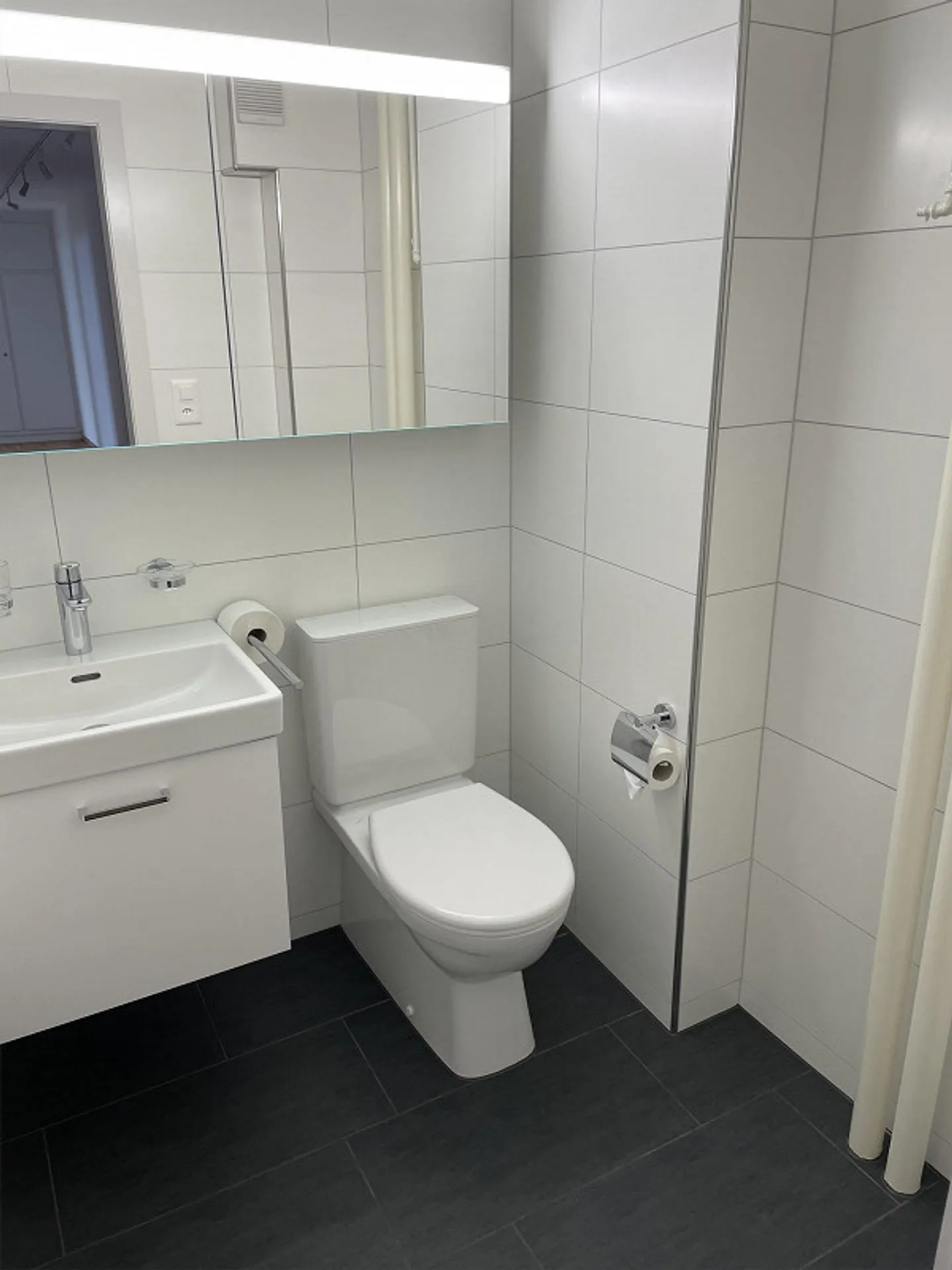 Beautiful, centrally located 2.5-room apartment - Photo 6 of 11