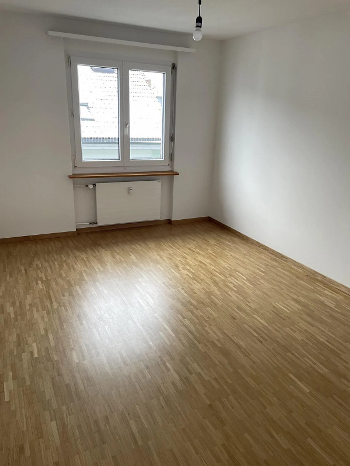 Beautiful, centrally located 2.5-room apartment - Photo 9 of 11