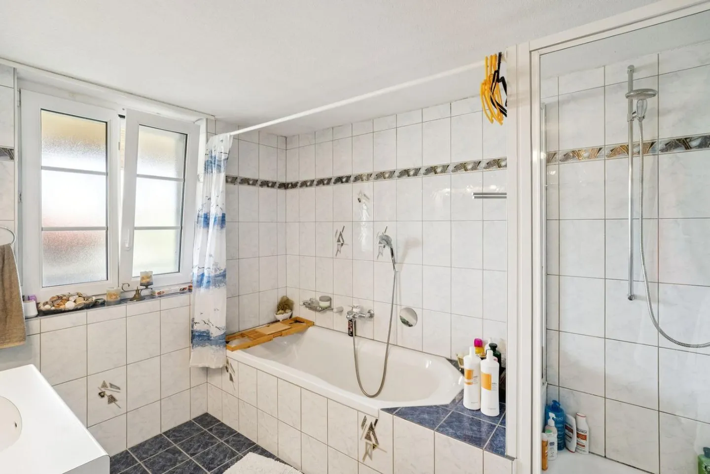 Charming apartment with 5.5 rooms in a beautiful PPE with 3 apartments - Photo 8 of 12