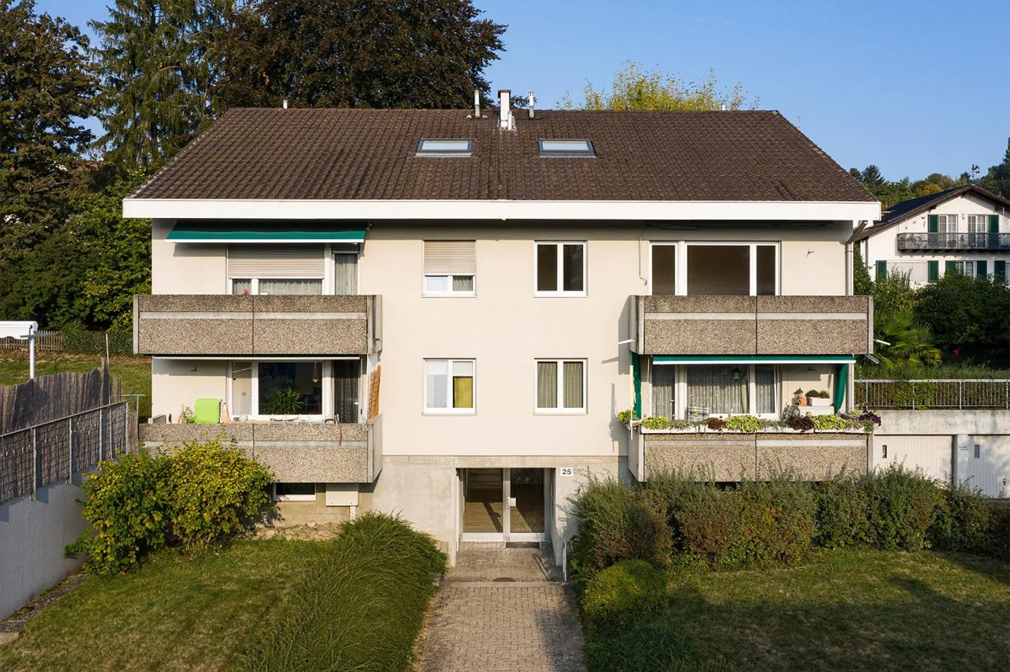 Place de parking à louer - Photo 2 sur 3