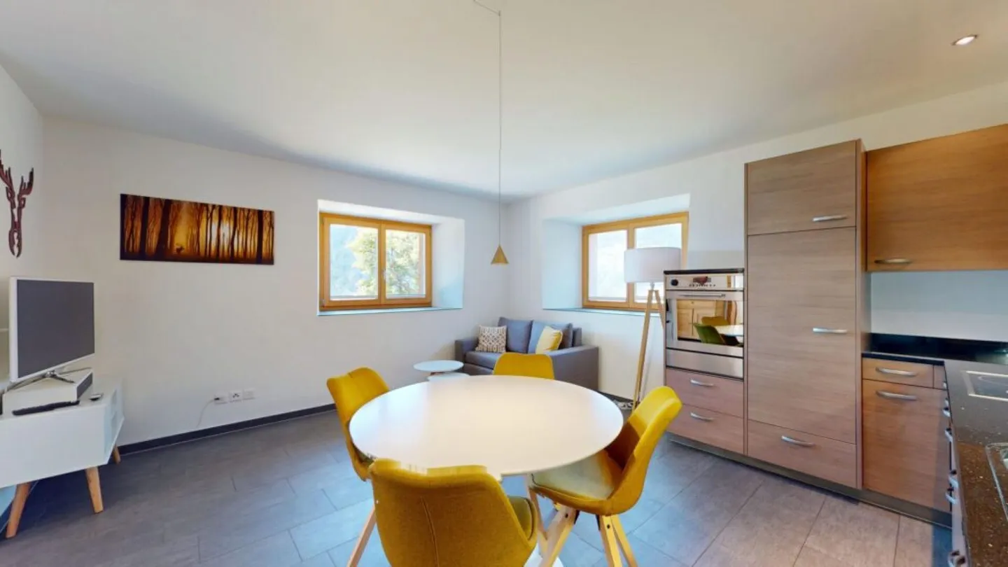 Beautiful 2.5 Room Holiday Apartment - Photo 2 of 14