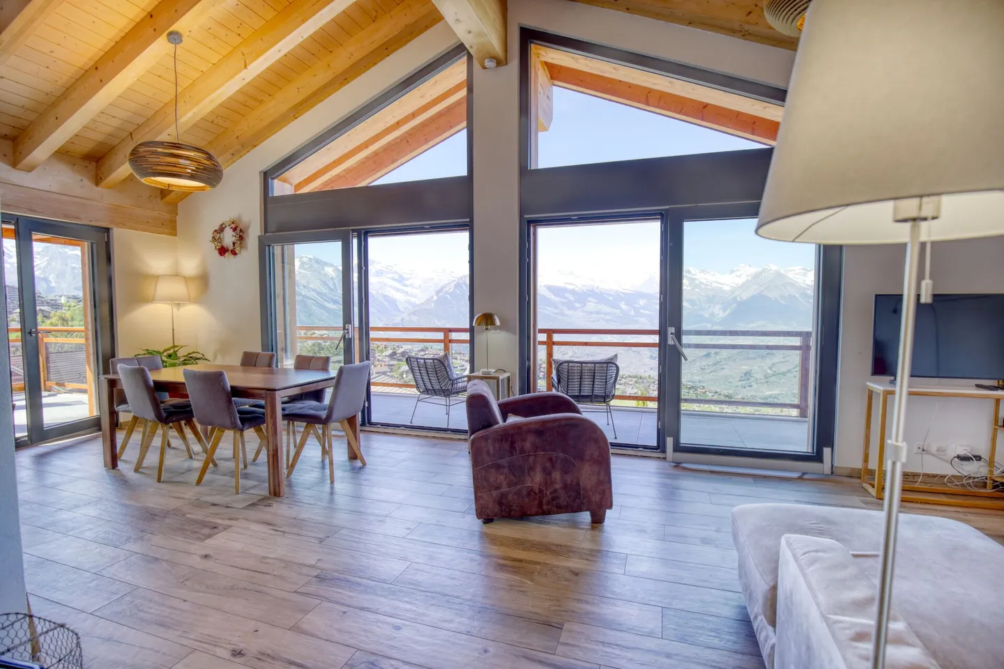 Bellissimo chalet sulle rive dei Bisses a Nendaz! - Foto 2 di 27