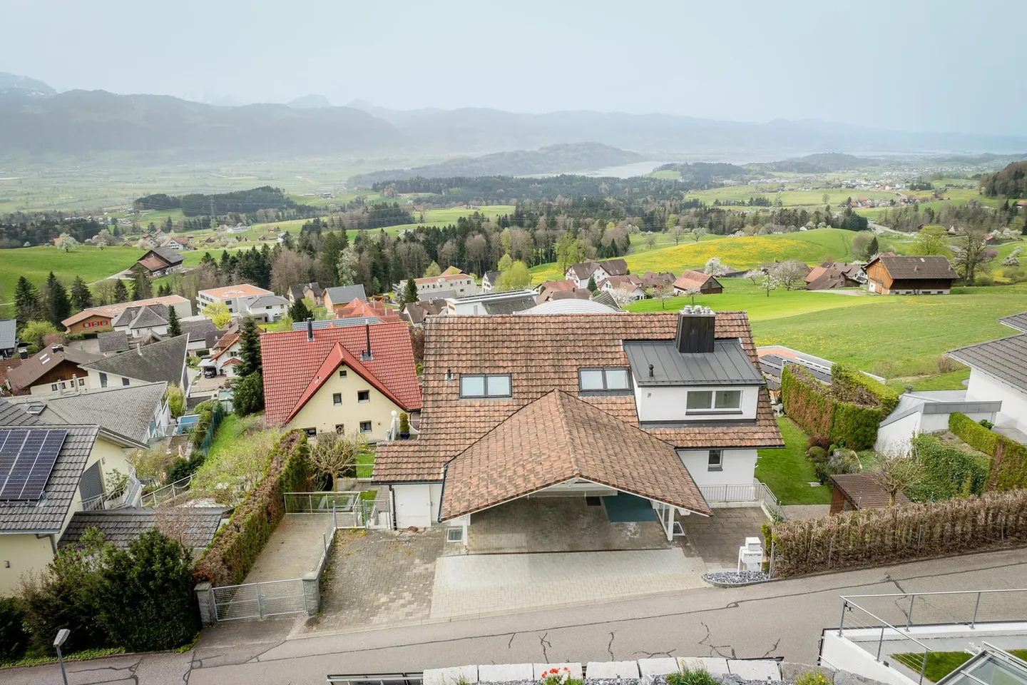 Loft en attique avec vue imprenable ! - Photo 2 sur 18