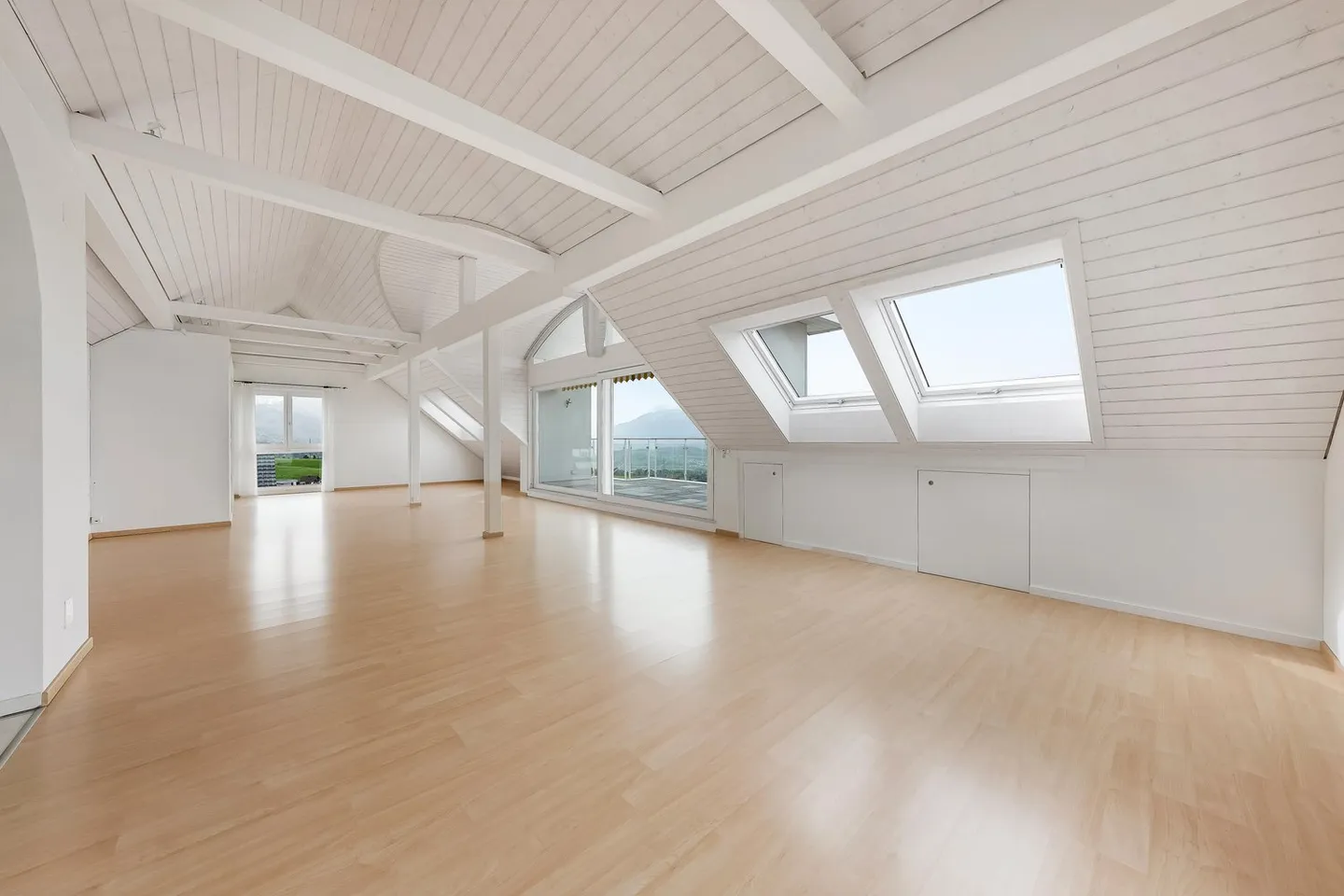 Loft en attique avec vue imprenable ! - Photo 4 sur 18