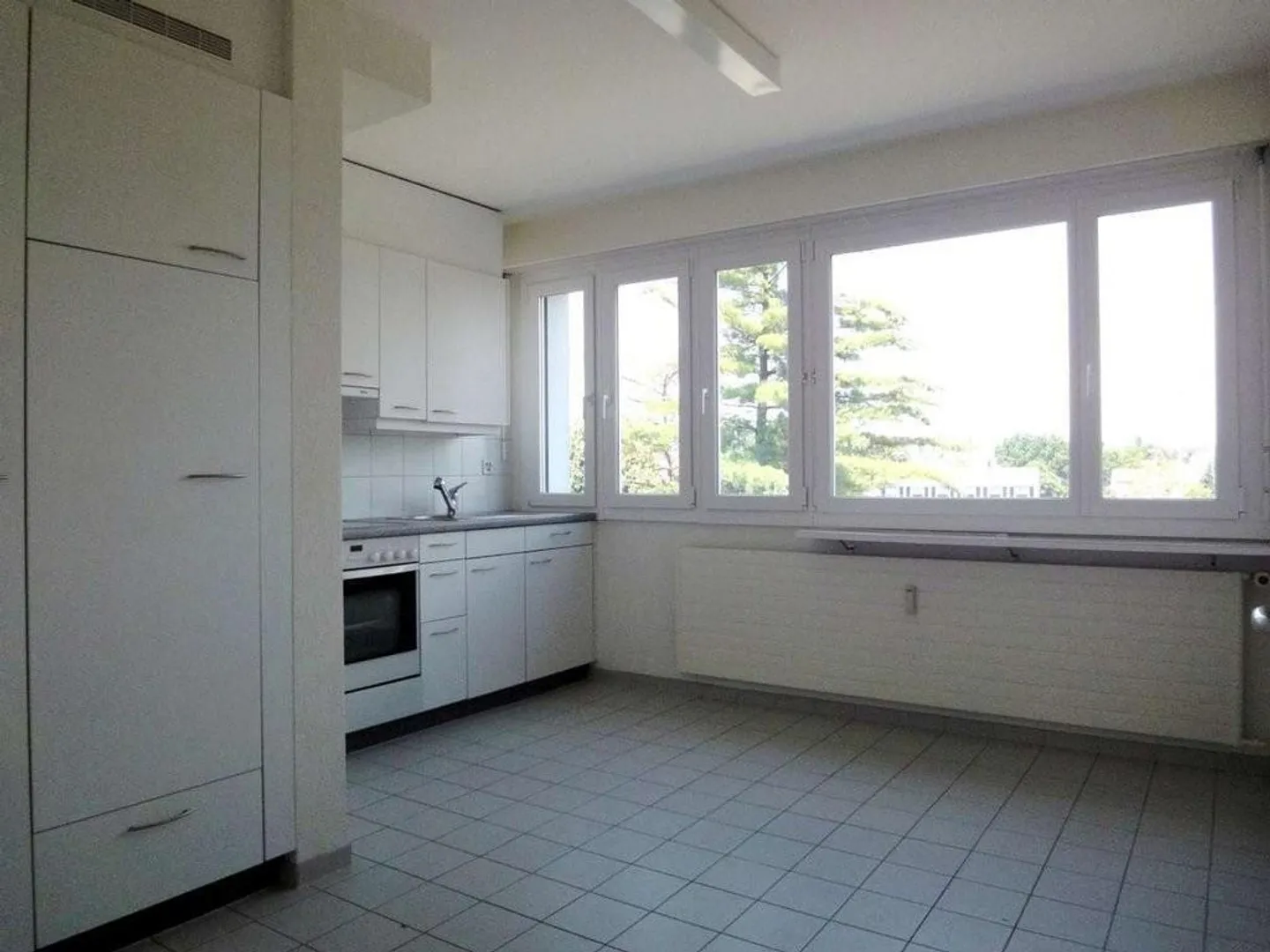 Appartement confortable de 3,5 pièces à Allschwil - Photo 2 sur 11