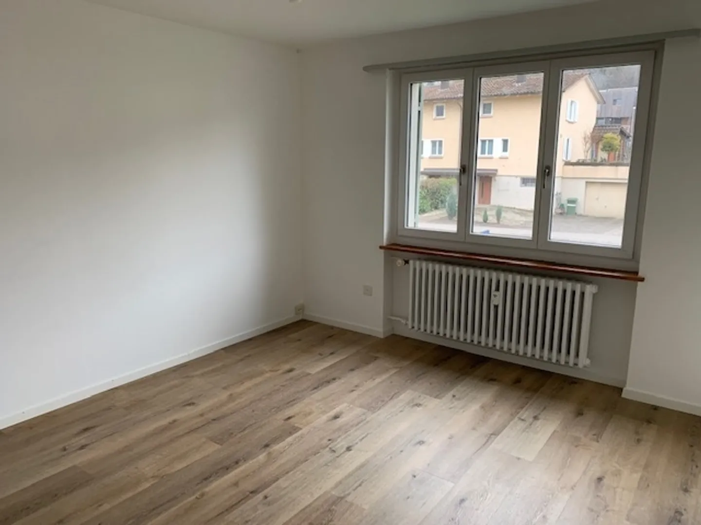 Appartement 1 pièce abordable fraîchement rénové - Photo 6 sur 11