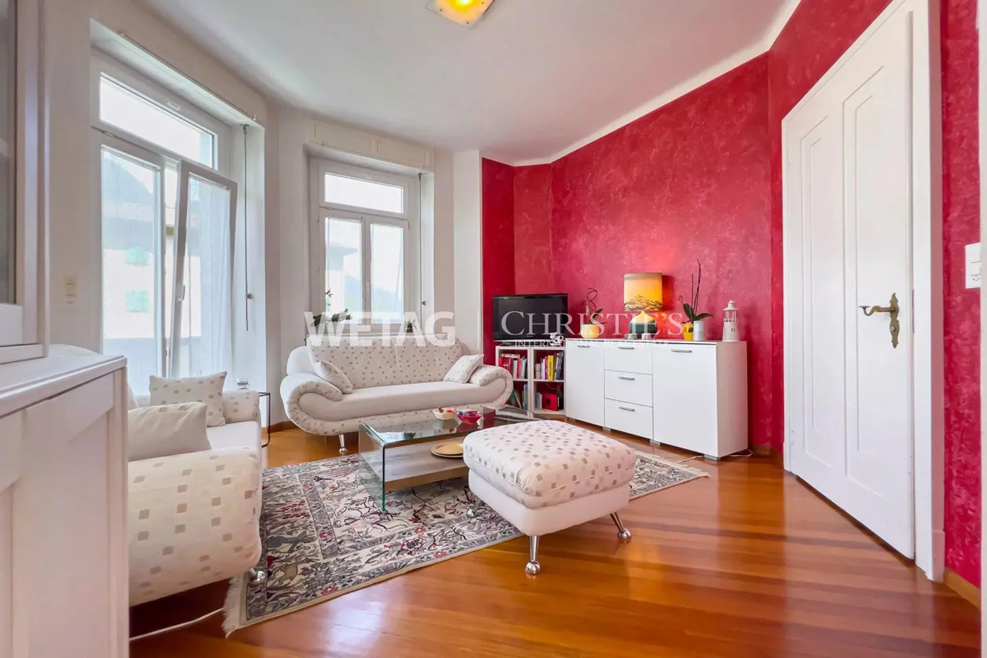 Renovierte Villa mit grossem Garten - Foto 4 von 12