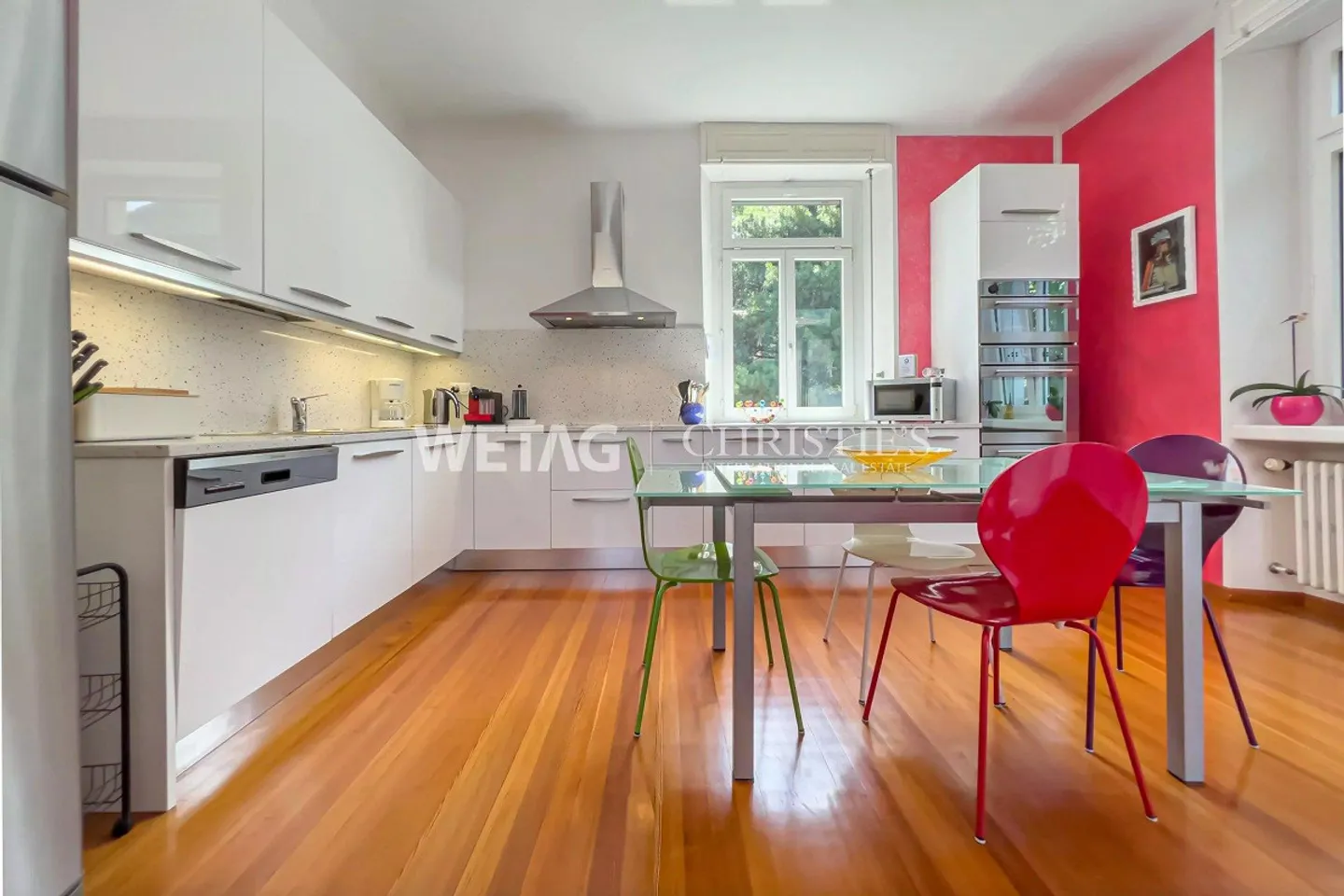 Renovierte Villa mit grossem Garten - Foto 7 von 12