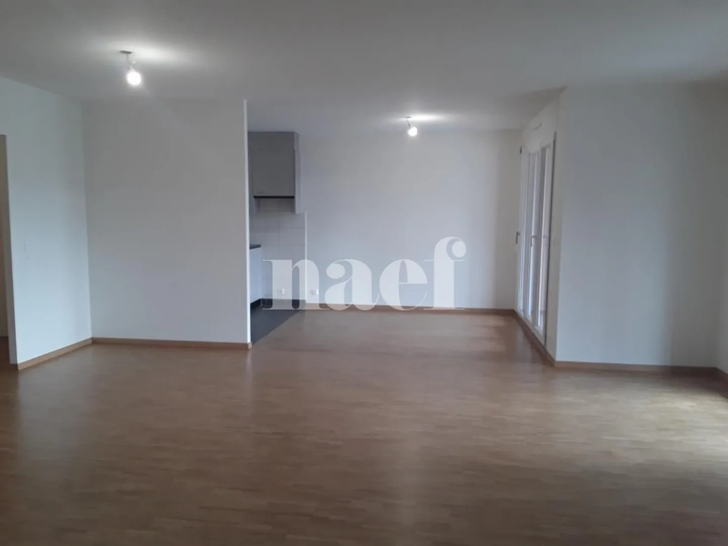 Appartamento 5 locali - Foto 1 di 3