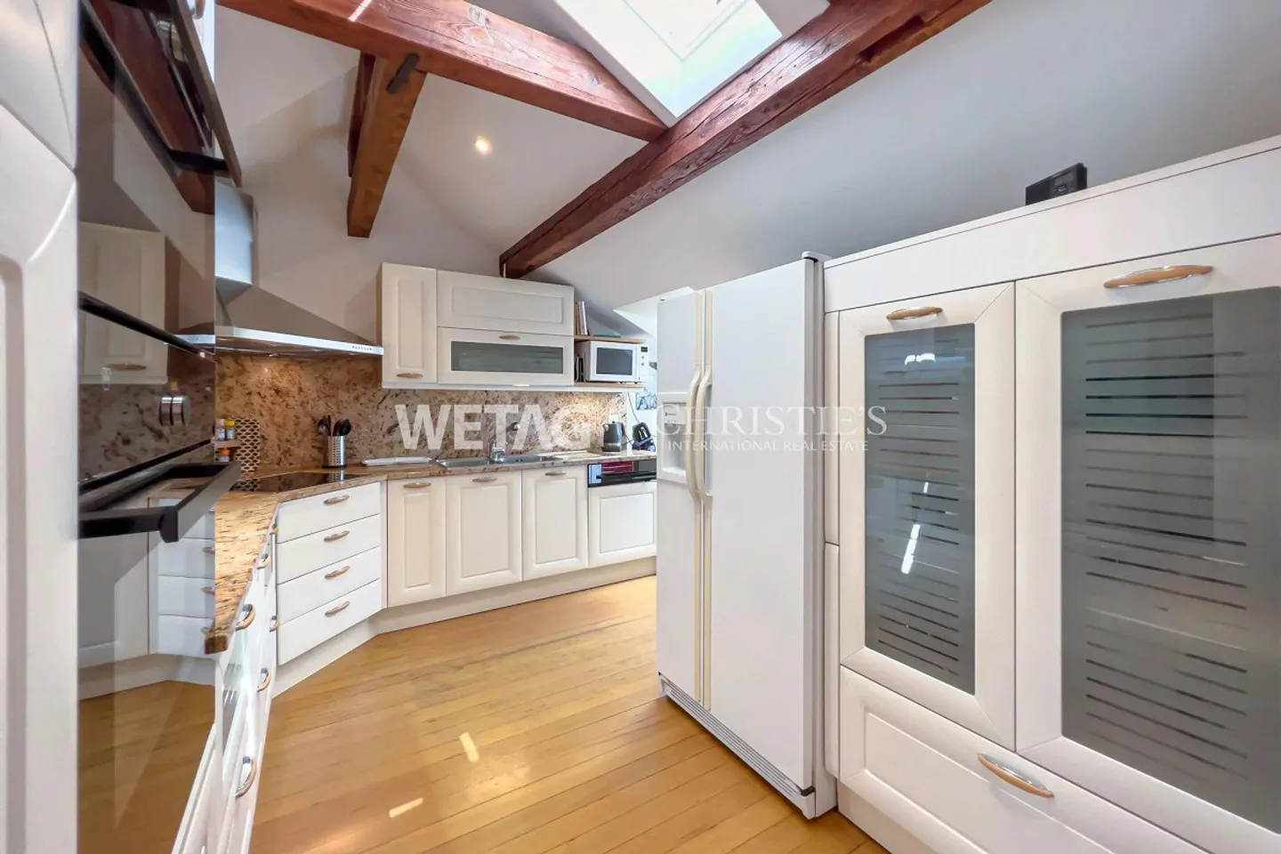 Renovierte Villa mit grossem Garten - Foto 10 von 12