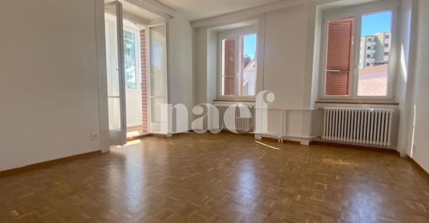 Appartement 4 pièces rénové - Photo 2 sur 9