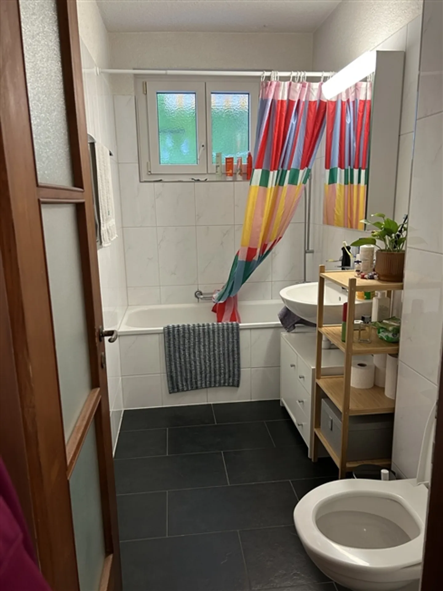 1½ ROOM APARTMENT IN ZURICH - DISTRICT 11 AFFOLTERN, FURNISHED, TEMPORARY - Photo 5 of 6