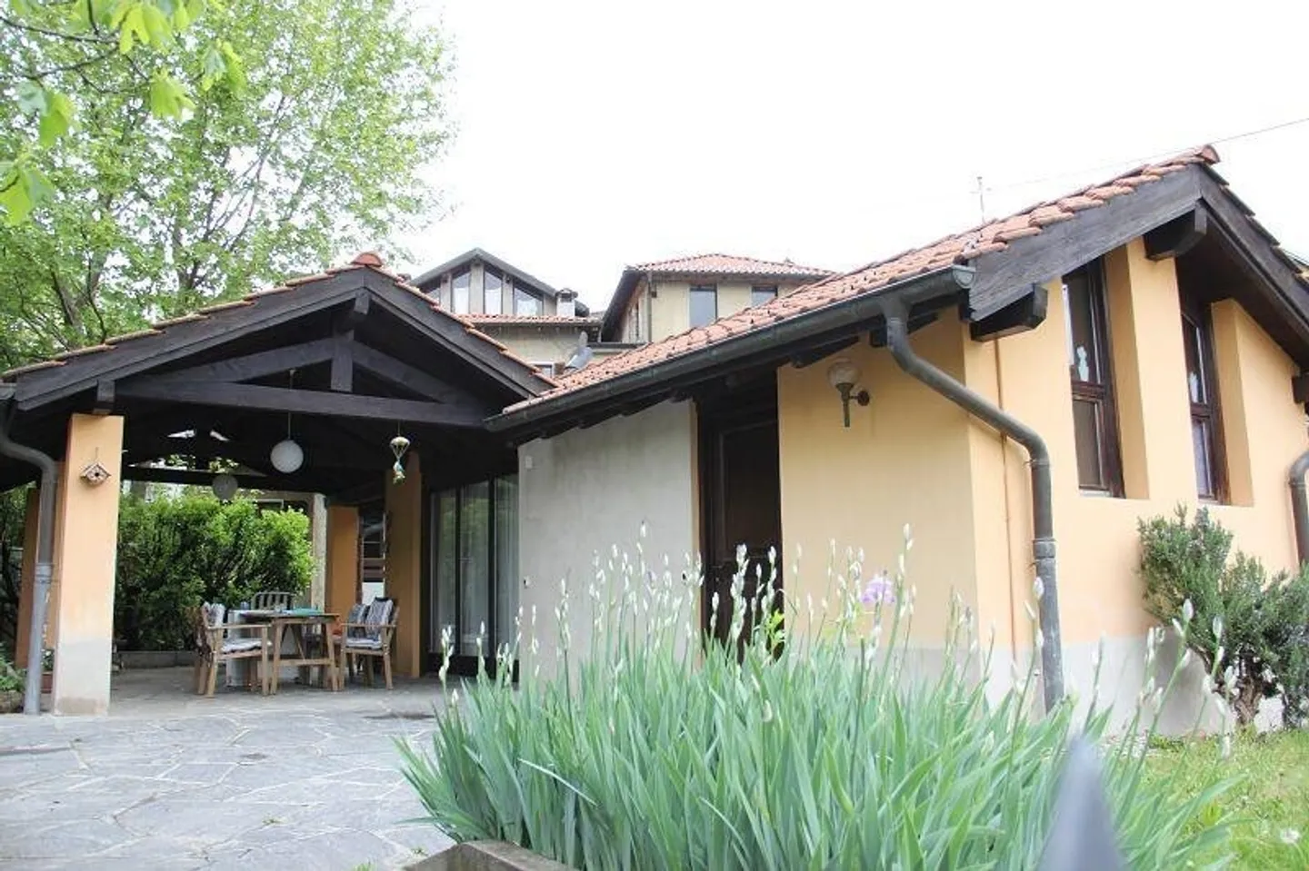 Charmanter Bungalow in Miglieglia - Foto 1 von 12