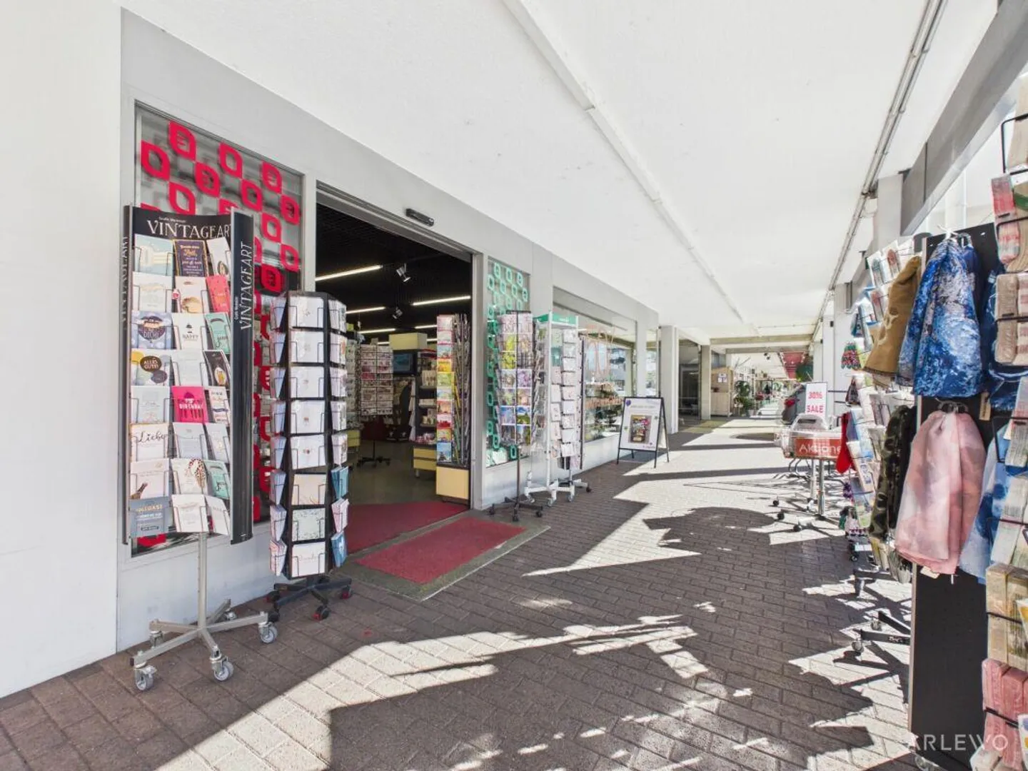 Flexible commercial space with large shop window front and internal L... - Photo 1 of 10