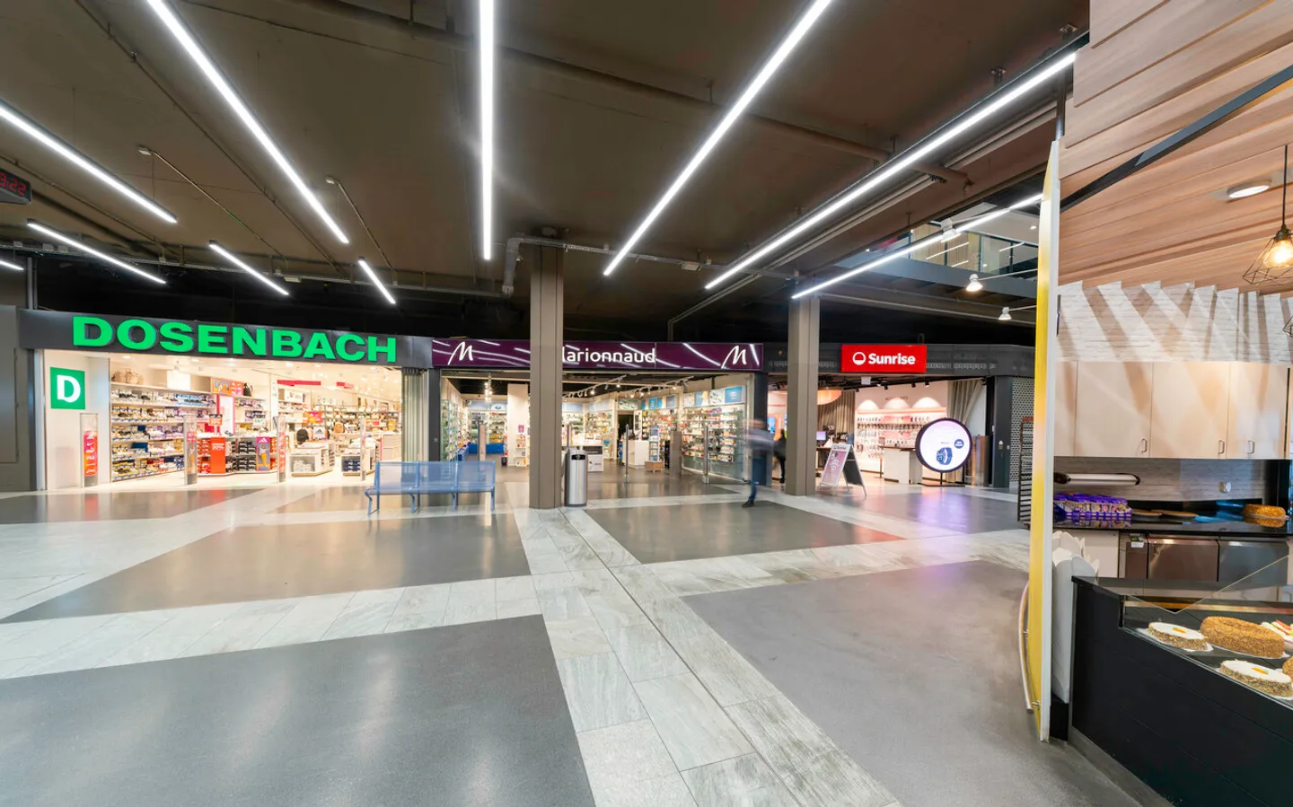 Espace de vente d'environ 100m² dans le centre commercial - Migros MParc Basel - Photo 4 sur 8