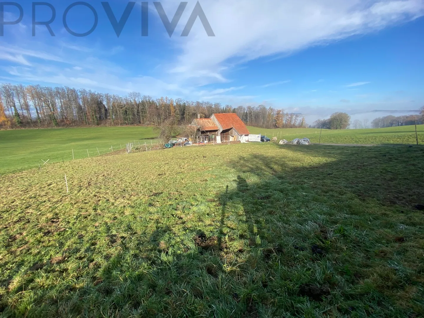 2600 m2 Grundstück nur 11 Minuten vom Avry Center in Matran entfernt - Foto 1 di 3