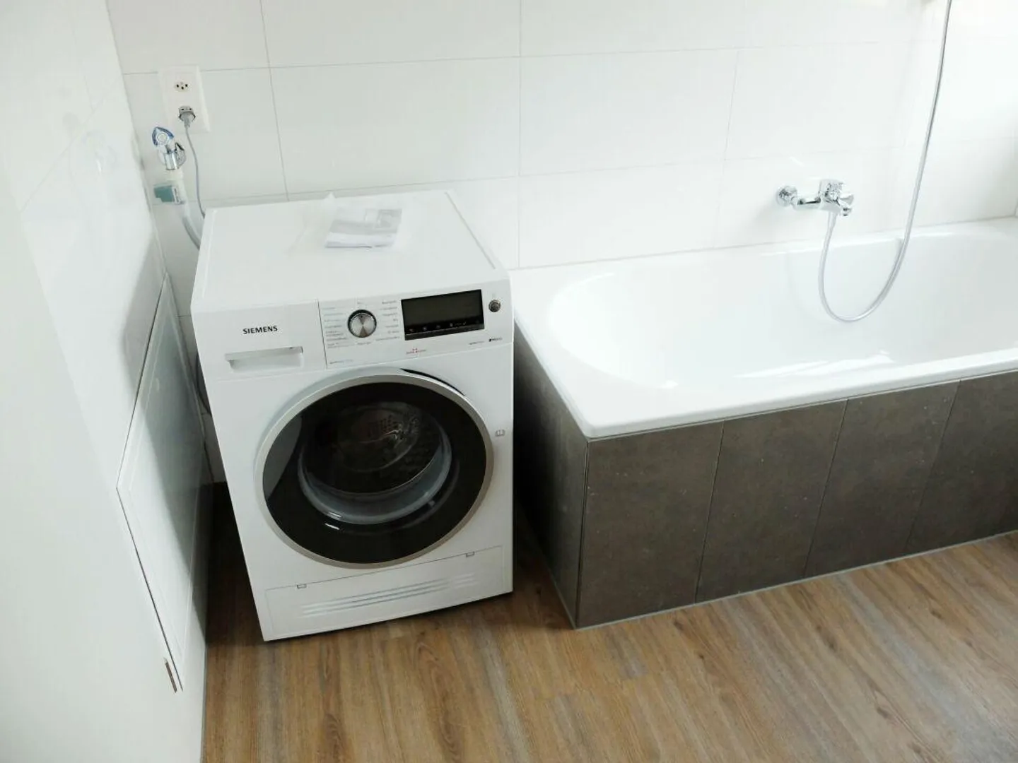 Appartamento Attico Moderno in Affitto - Foto 4 di 7