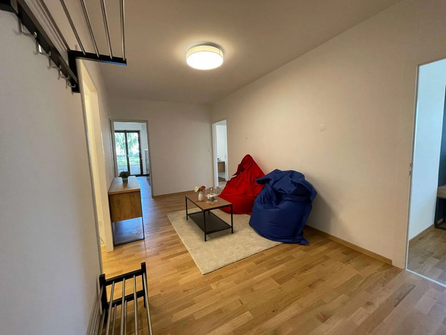 Camera arredata in appartamento modernizzato a Champ Claude - Foto 6 di 24