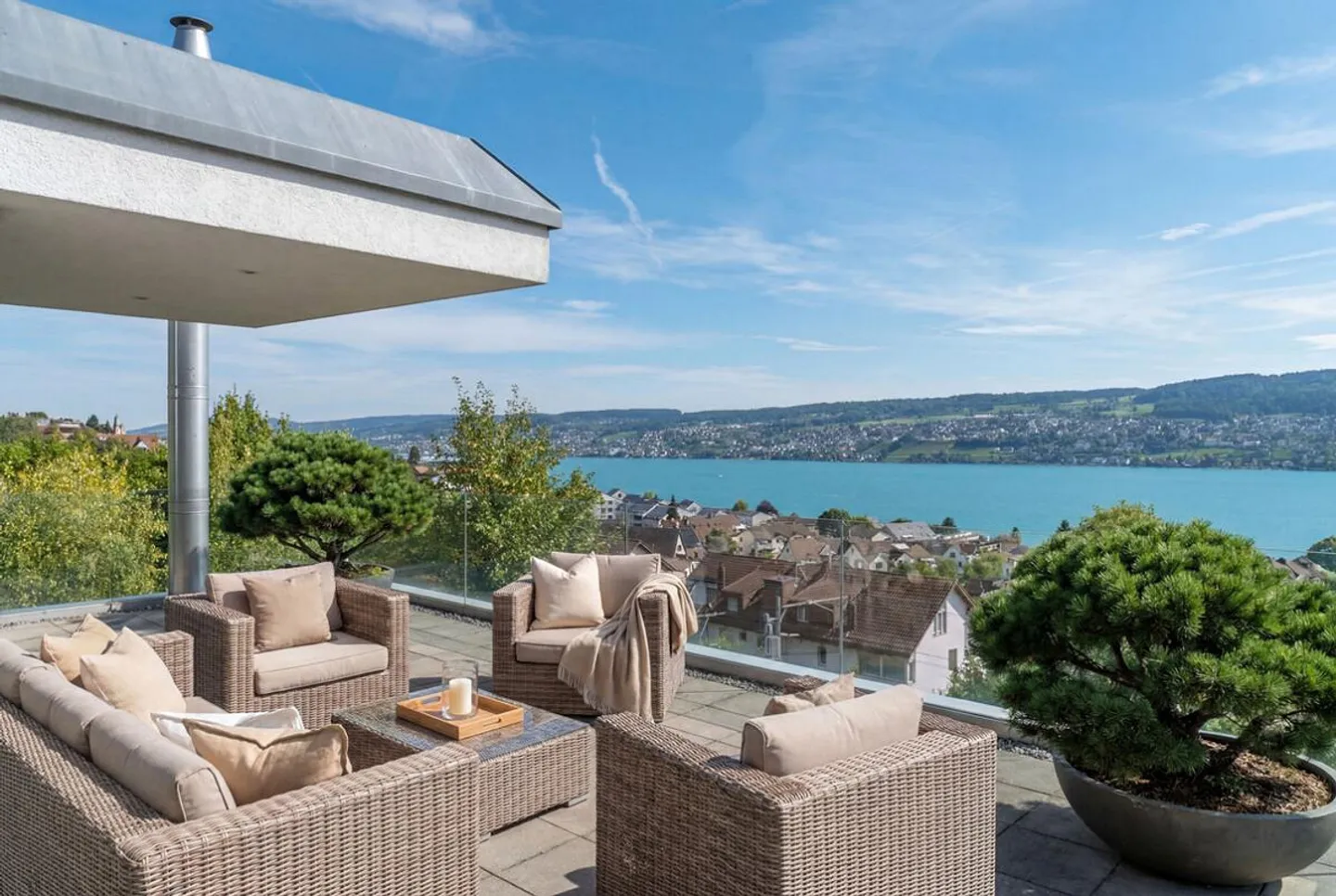 Casa unifamiliare a Oberrieden: vista lago, sole e privacy - Foto 5 di 7