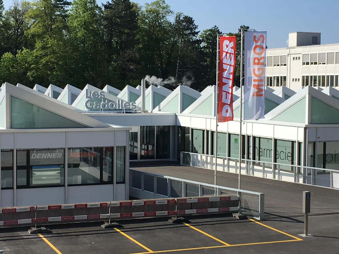 Erdgeschoss von 300 m² in einem renovierten Gebäude in Cadolles - Foto 8 von 12