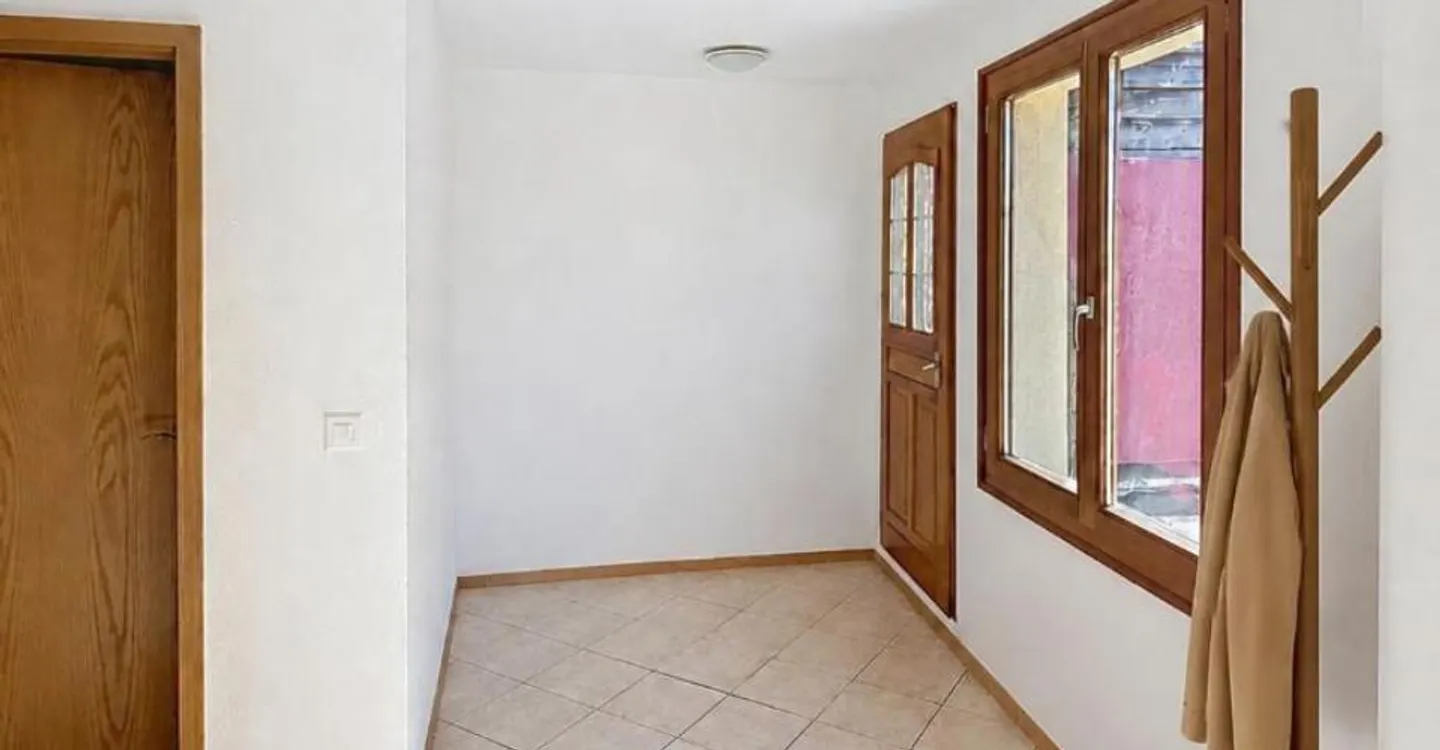 Finally a house where your whole family finds its place, 7 min from Bercher, the LEB and schools - Photo 4 of 12