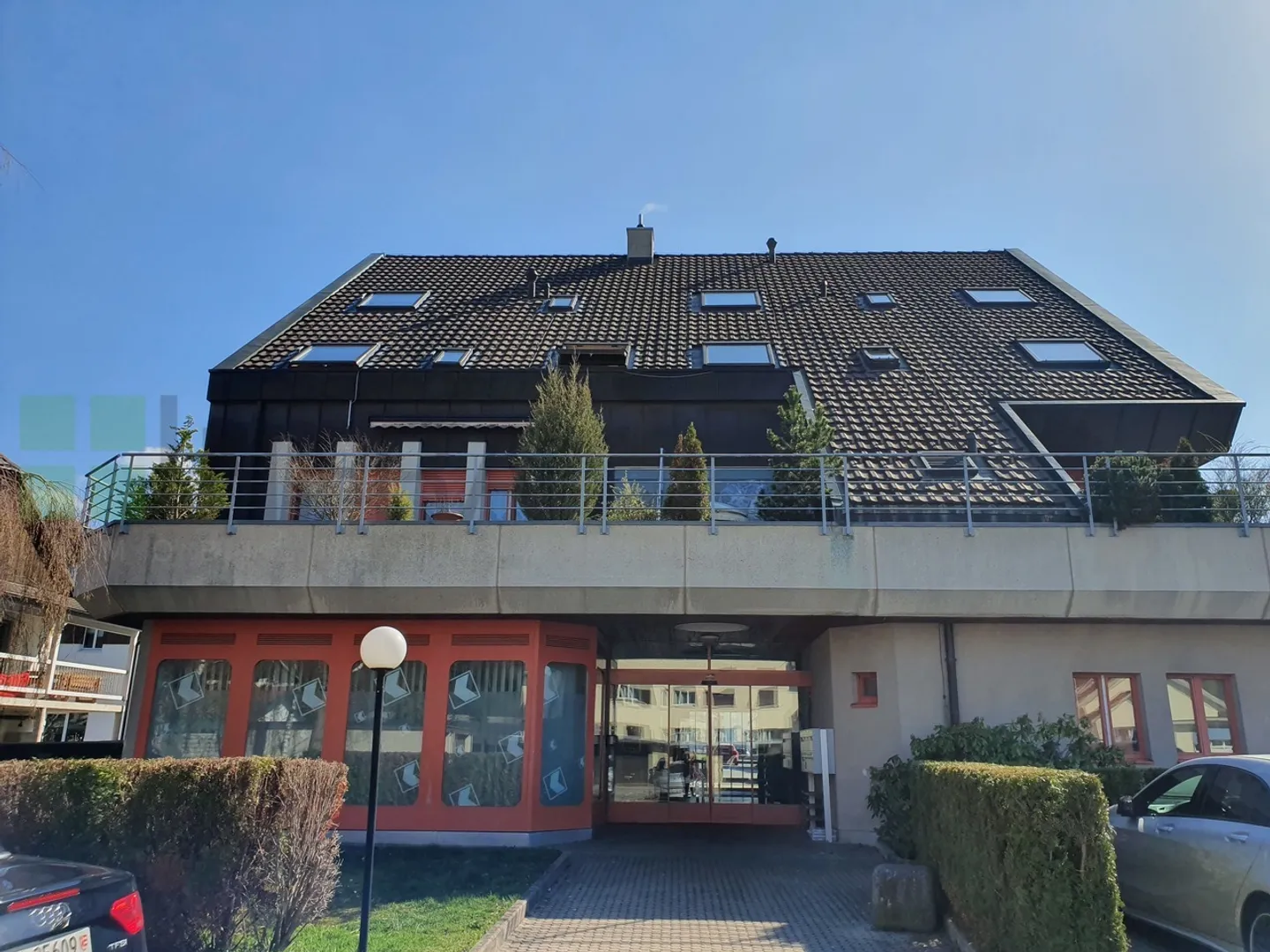 Surface de vente de 60 m2 sur un niveau avec vitrines - Photo 6 sur 8