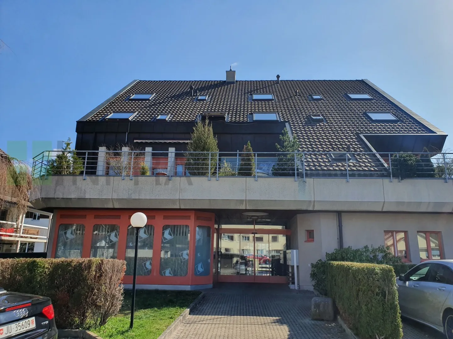 Surface de vente de 60 m2 sur un niveau avec vitrines - Photo 7 sur 8