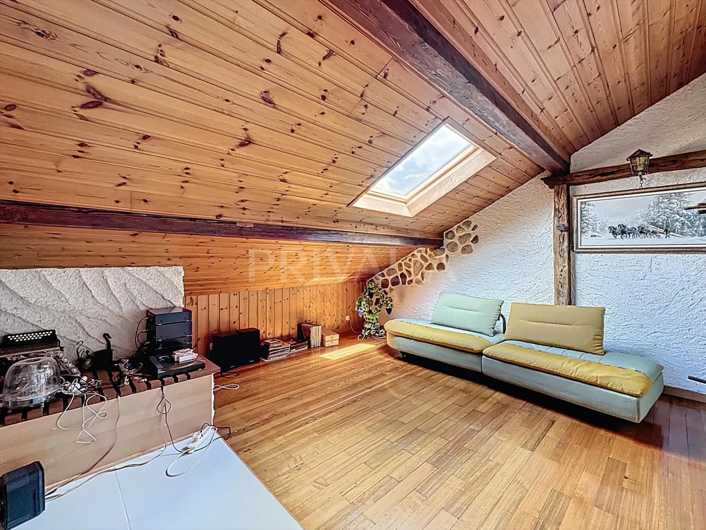 Charming furnished village house in the heart of the Geneva countryside - Photo 8 of 10