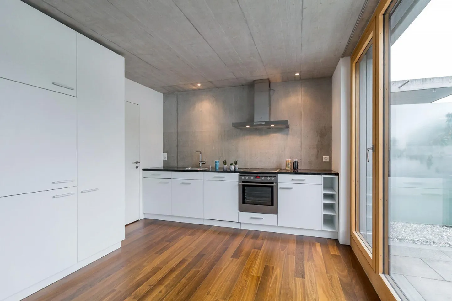 Appartement lumineux dans un emplacement calme et central - Photo 1 sur 8