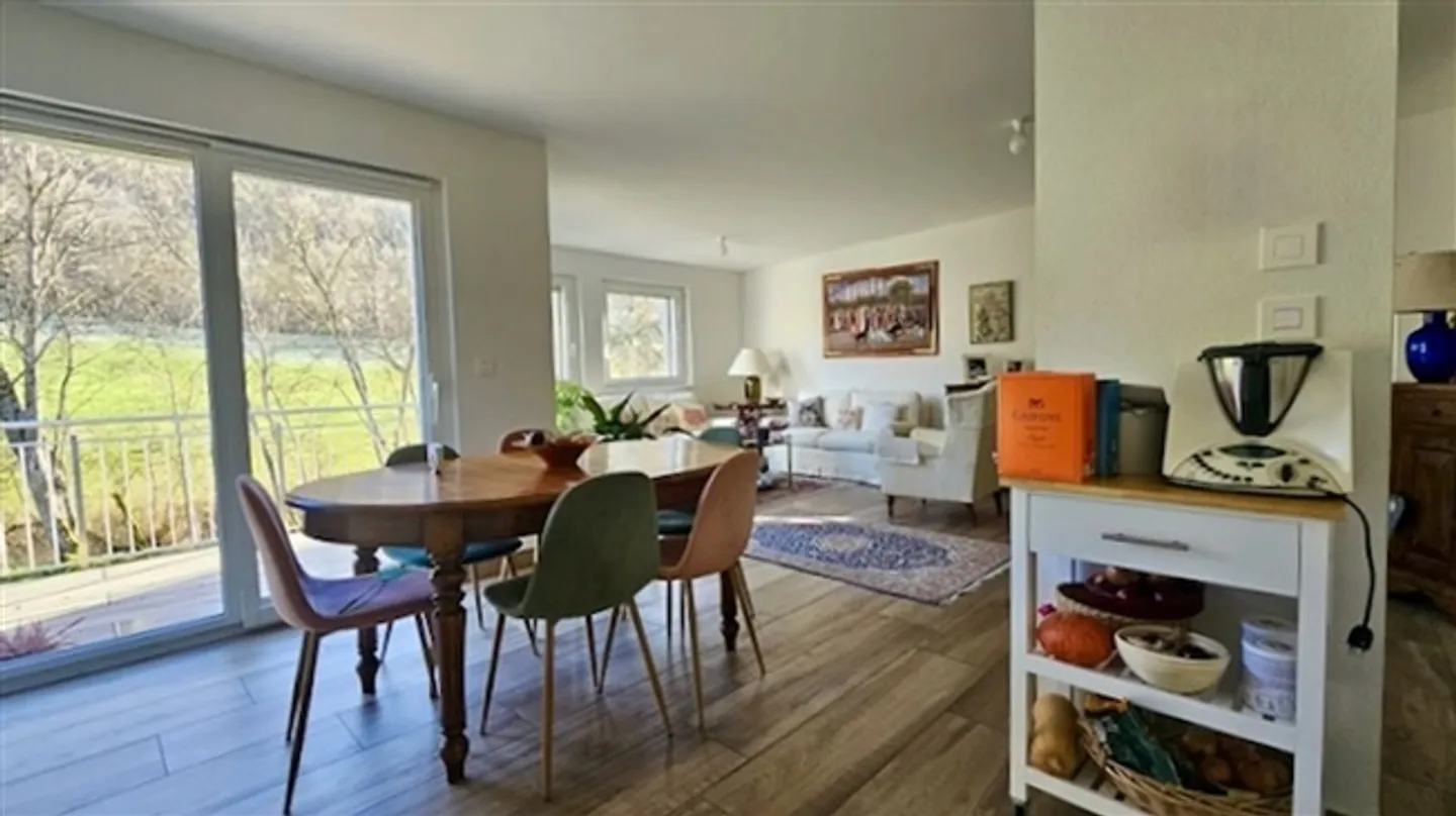 Villa adjacente dans un quartier agréable et populaire de Fleurier - Photo 12 sur 13