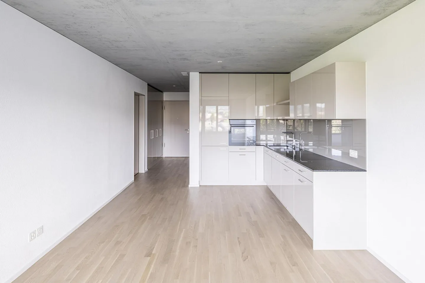 2.5-Zimmerwohnung in Niederuzwil - Foto 1 von 5