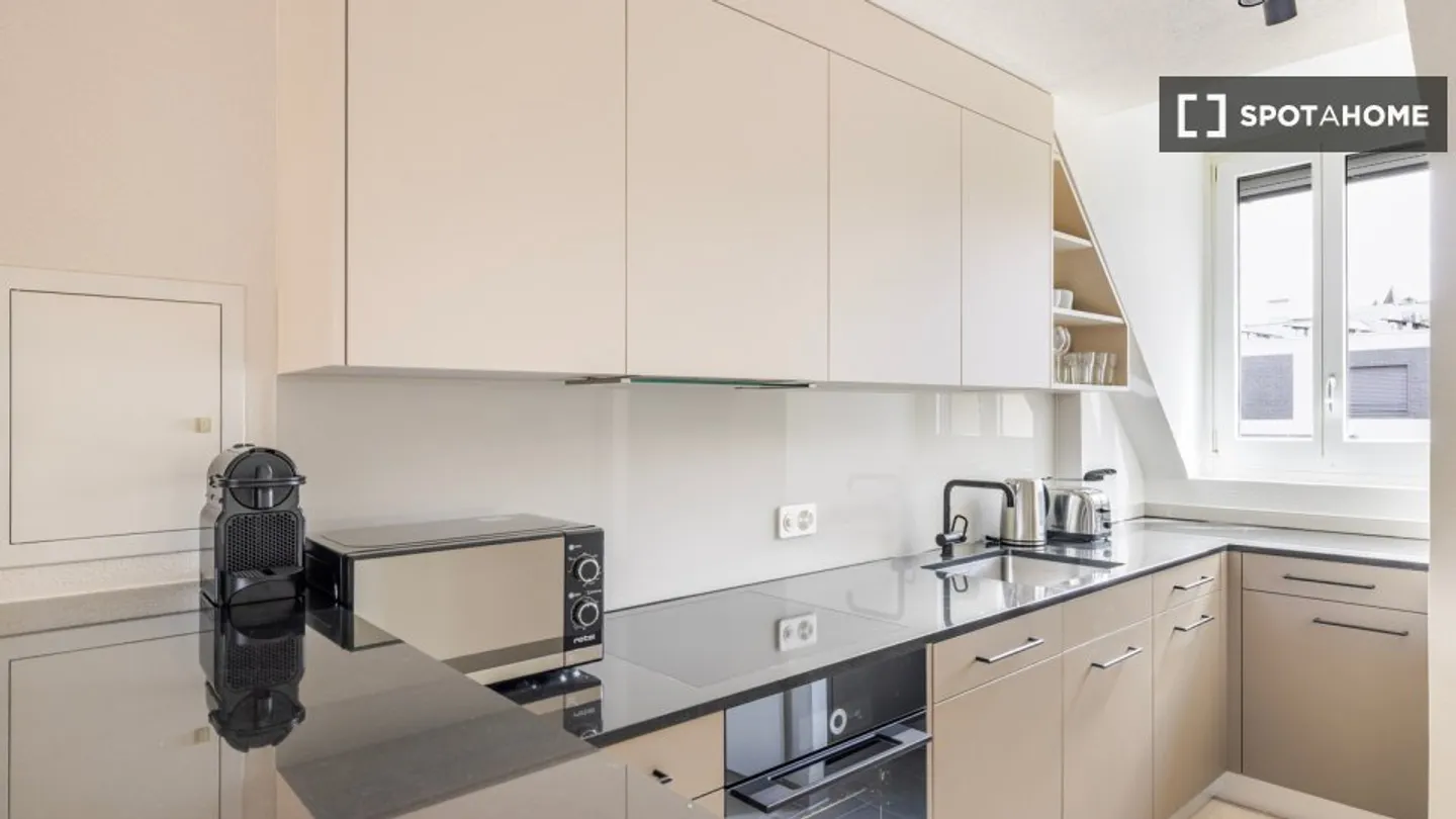 Apartment for rent - Photo 5 of 15