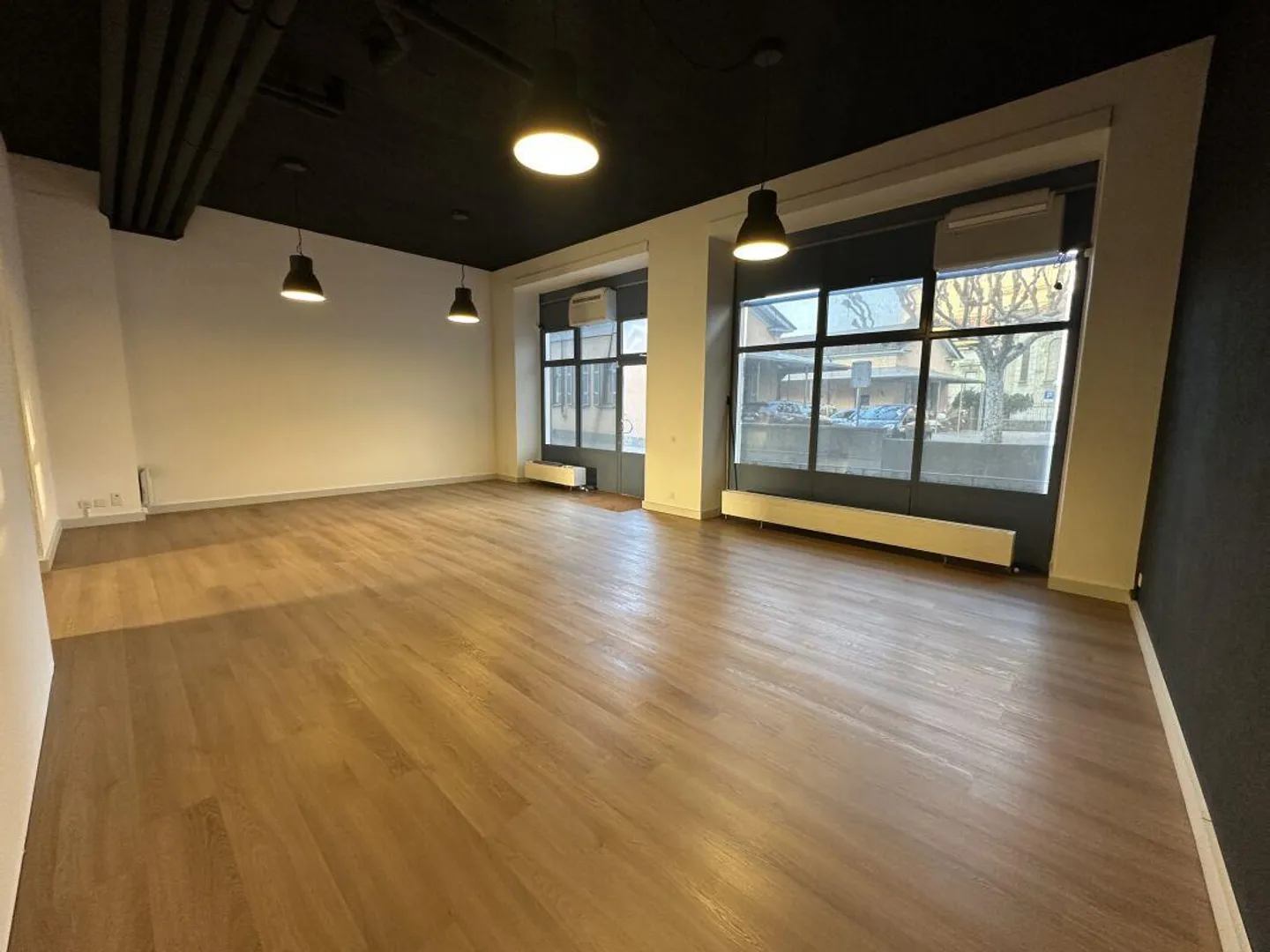 Espace Commercial Moderne - Photo 4 sur 4