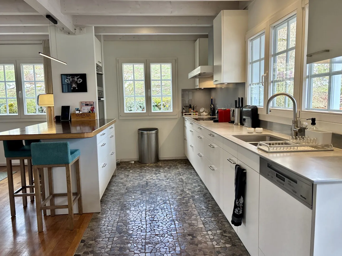 A Gingins, charming property on the edge of the forest, intimacy and elegance 10 minutes from Nyon - Photo 10 of 18