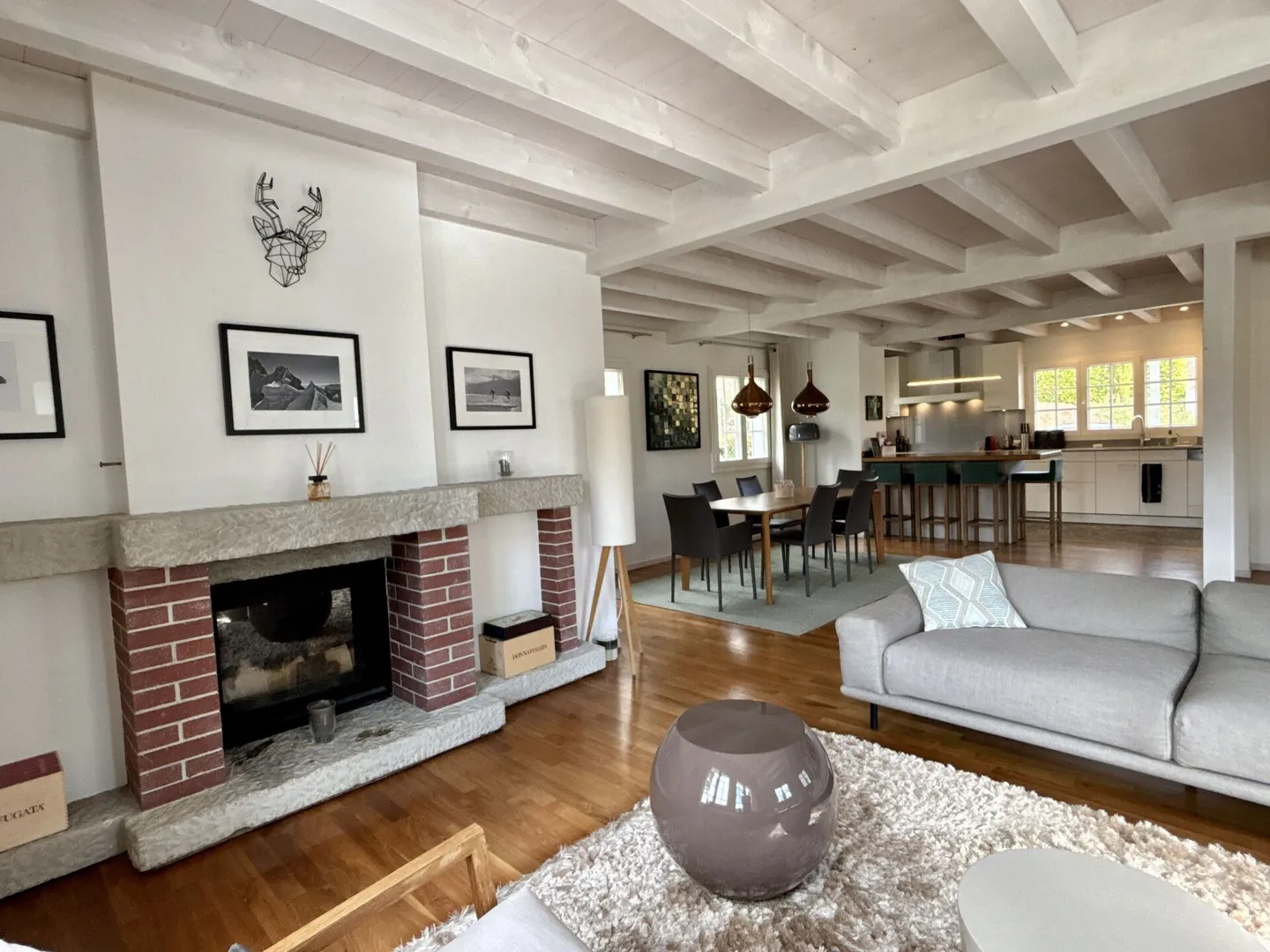 A Gingins, charming property on the edge of the forest, intimacy and elegance 10 minutes from Nyon - Photo 7 of 18