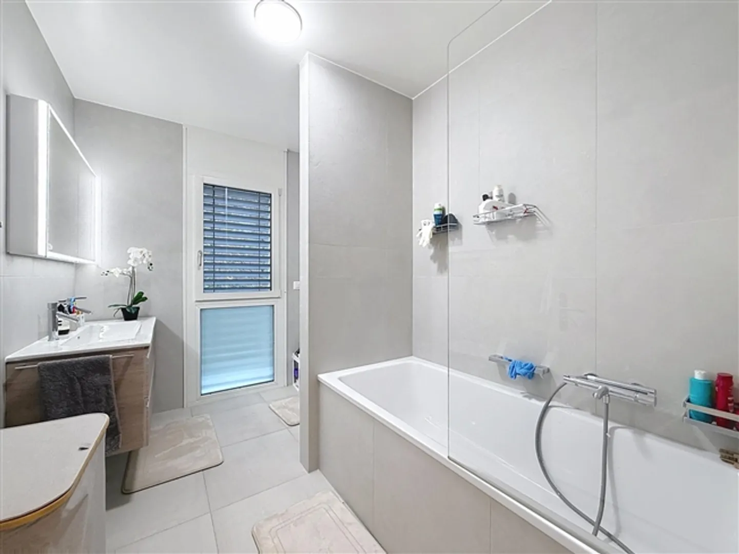 Apartment for rent - Photo 9 of 11