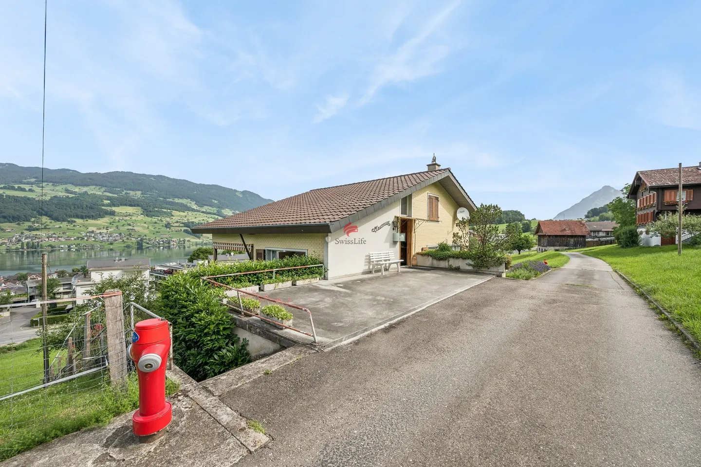 Vivere con vista – Casa unifamiliare con vista lago non ostacolata - Foto 1 di 15