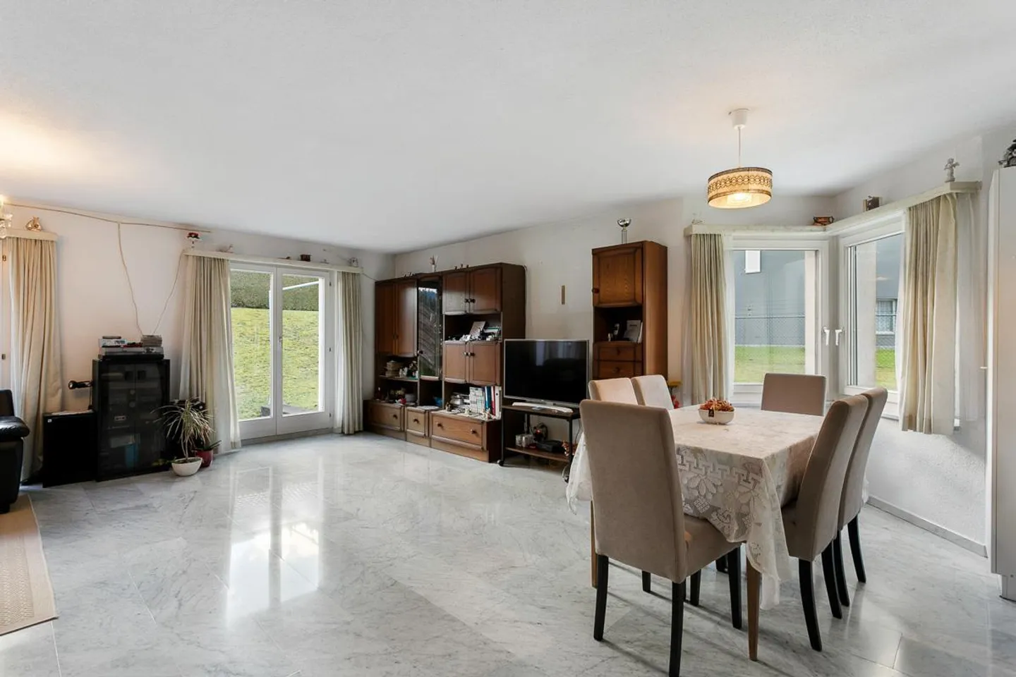 «Gepflegtes Doppeleinfamilienhaus an ruhiger und zentraler Lage» - Foto 6 von 13