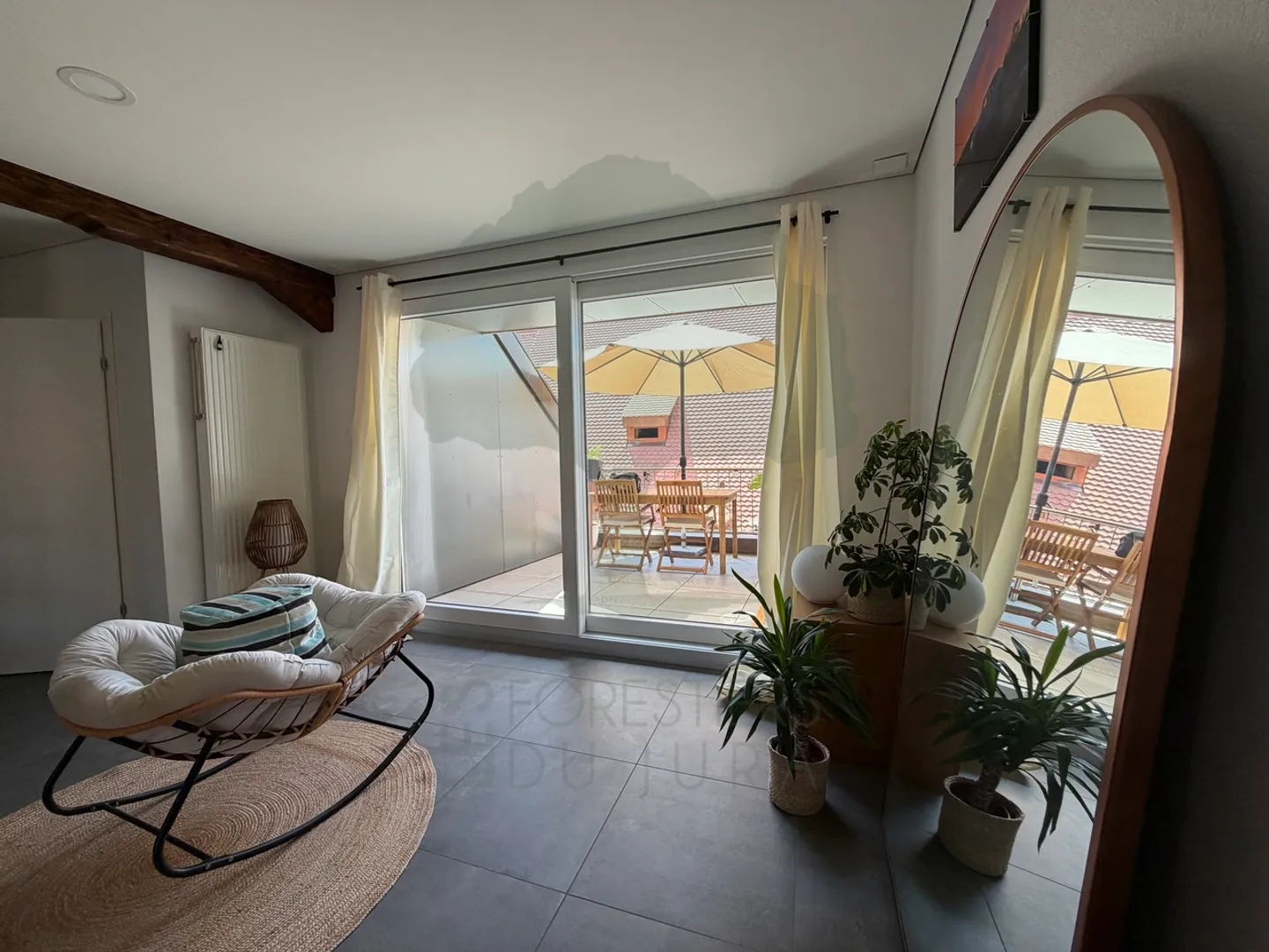 Appartamento ristrutturato di 2,5 locali con terrazza nel cuore di Porrentruy - Foto 6 di 12