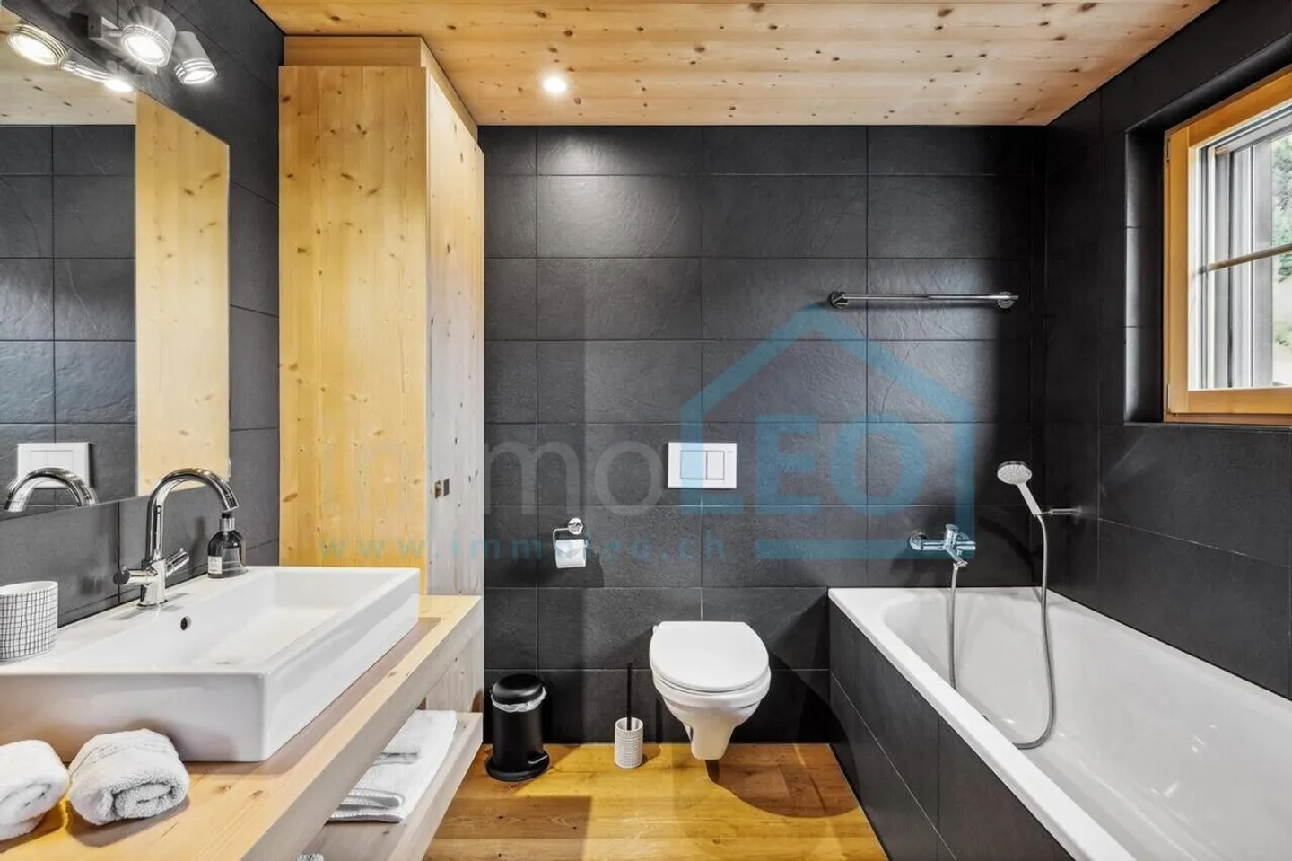 Moderno appartamento 4 ½ locali con vista fantastica sulle montagne - Foto 4 di 5