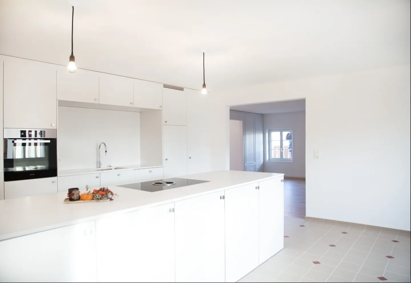 DA PRENDERE! Spazioso appartamento di 4.5 stanze con carattere - Foto 1 di 12