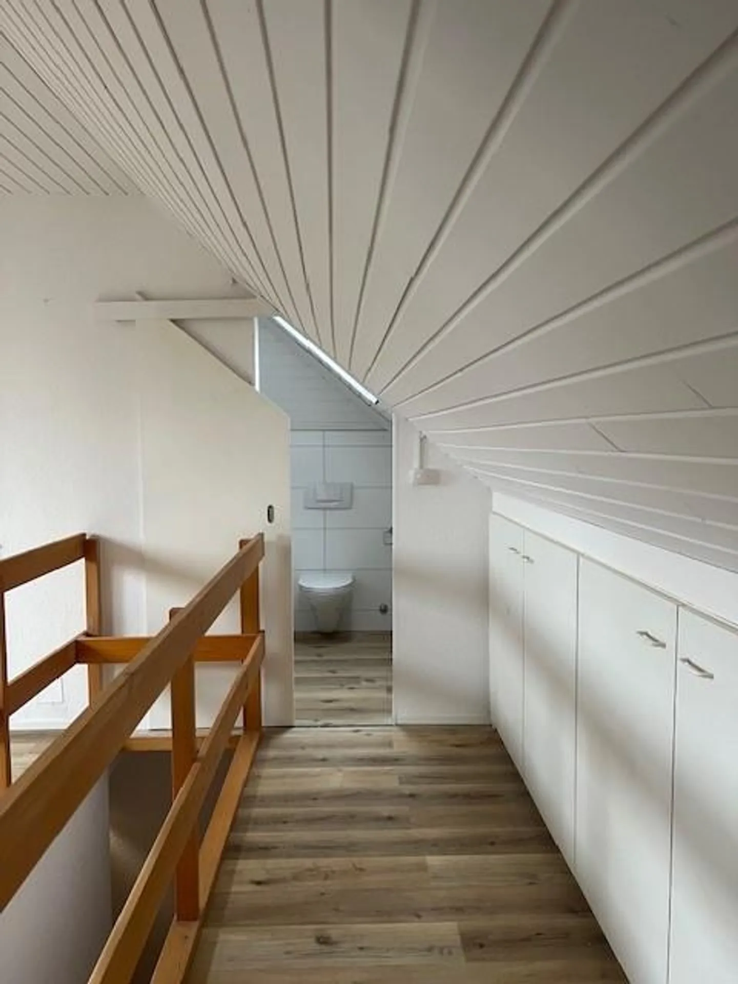 Studio mansardato completamente ristrutturato con vista mozzafiato - Foto 4 di 6