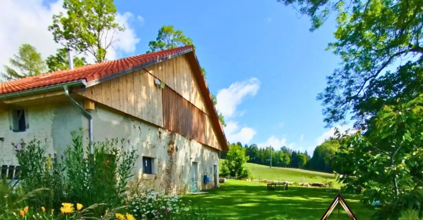 Studio Charmant dans les Montagnes Neuchâteloises - Photo 1 sur 8
