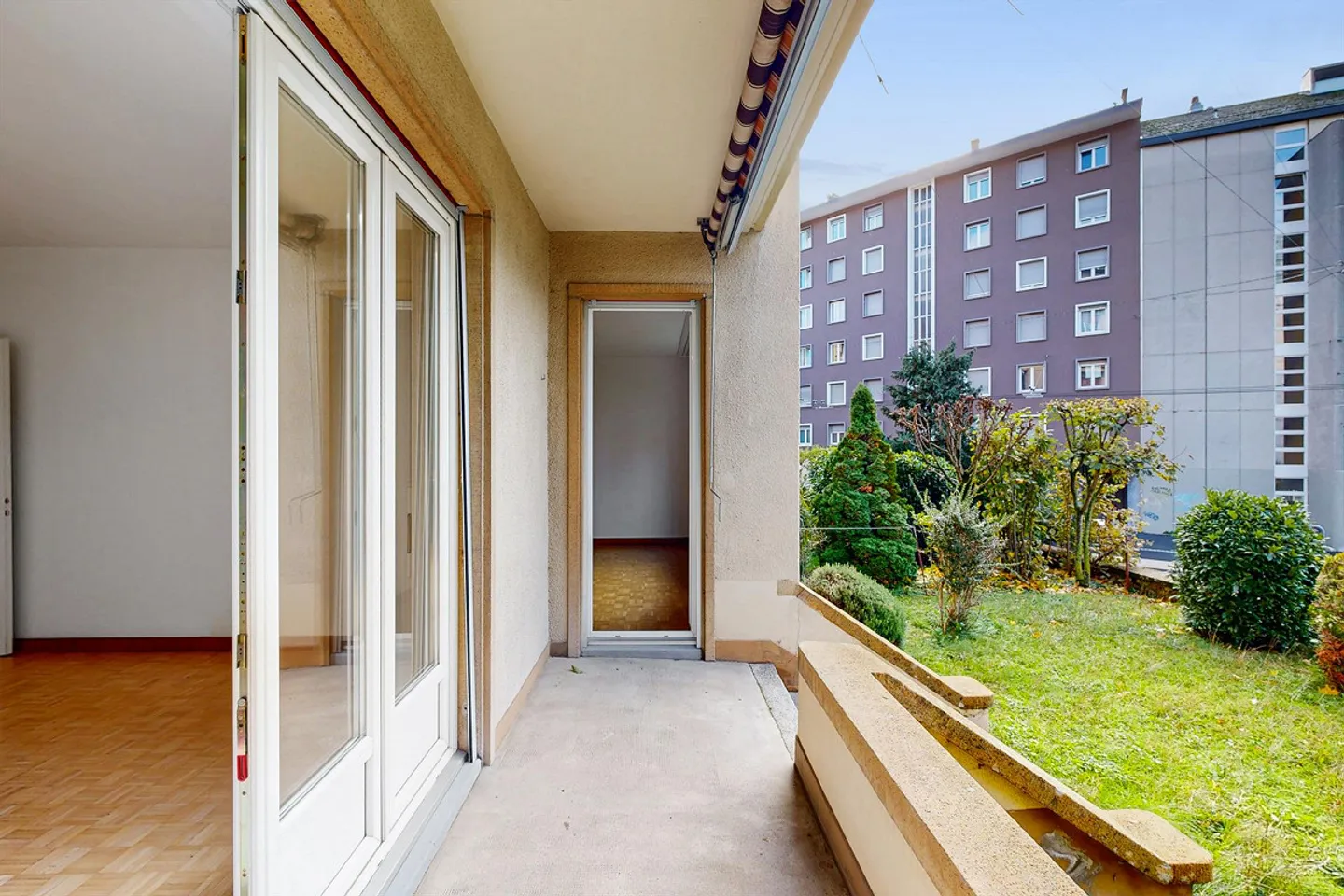 Accommodation with private garden - Photo 7 of 11