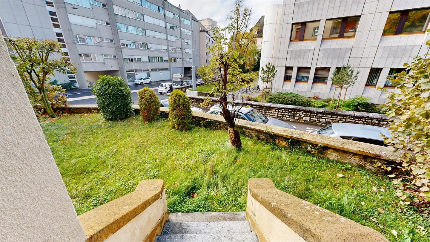 Accommodation with private garden - Photo 8 of 11