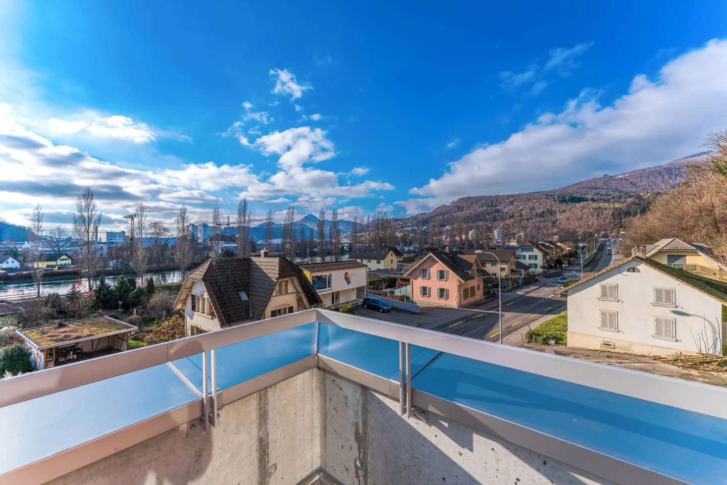Aareblick & City Proximity – Available Immediately! - Photo 9 of 11