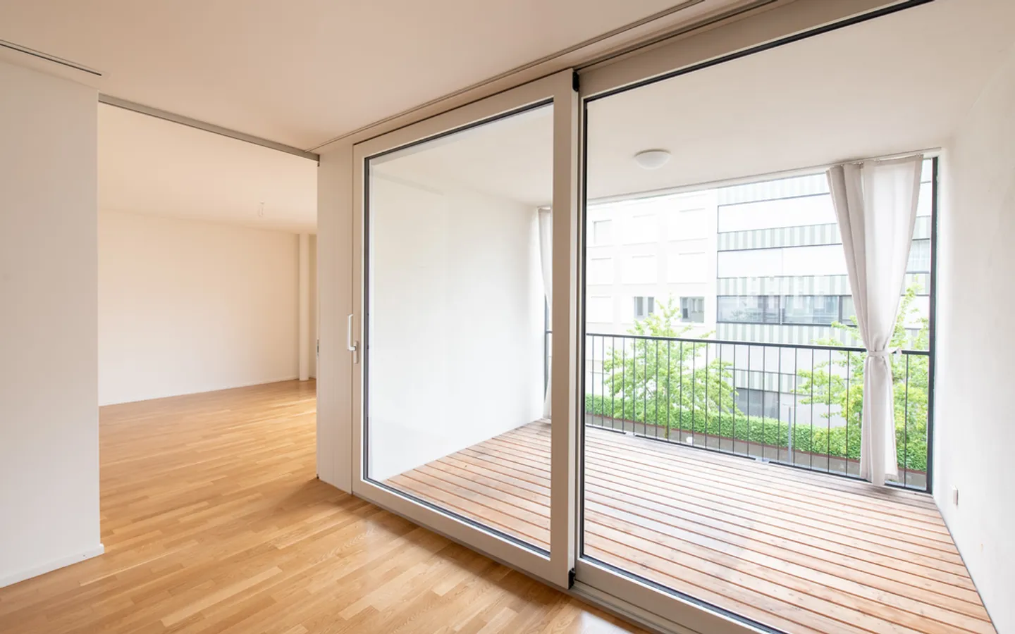 Modern apartment in the Cypress Courtyard! - Photo 5 of 8