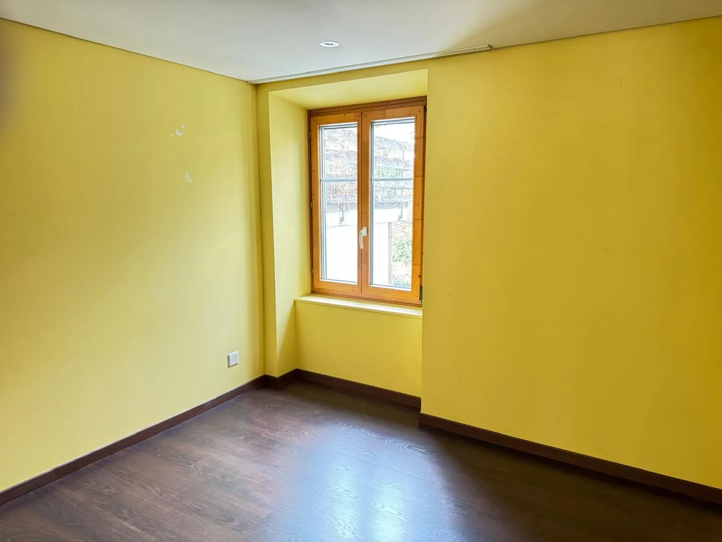 Casa a schiera di 7,5 stanze con un fascino particolare - Foto 7 di 13