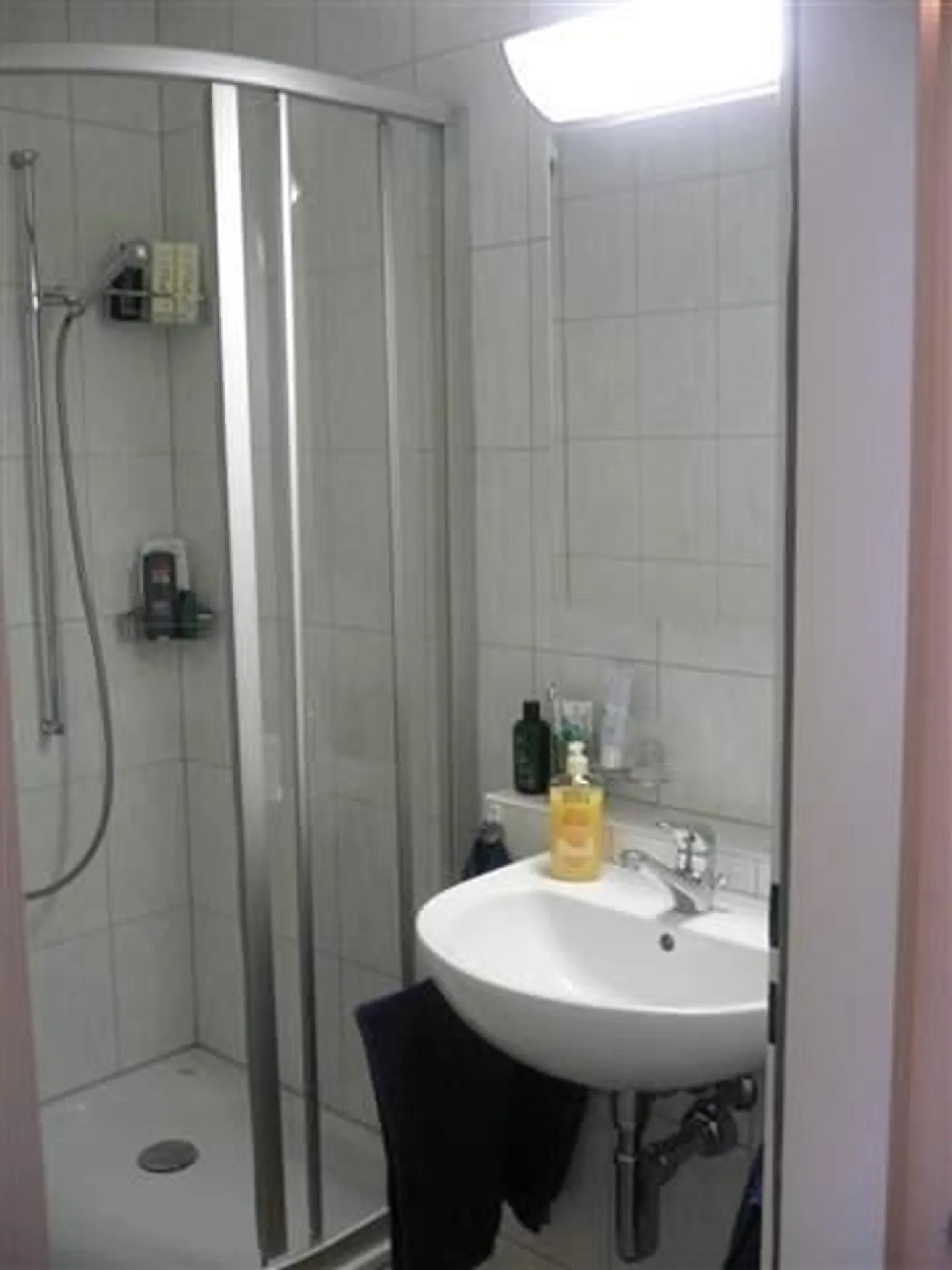 centrally located and quiet 1½ room apartment - Photo 2 of 6